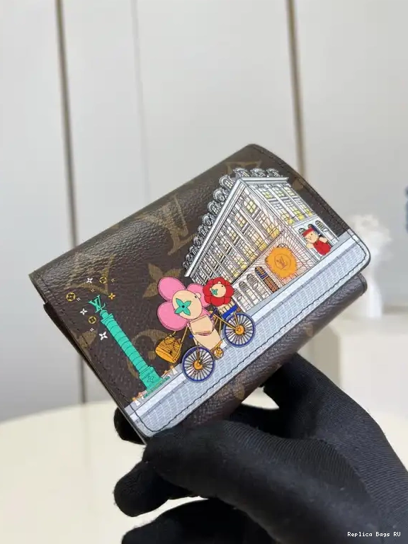 Wallet Vuitton VICTORINE Louis 0515